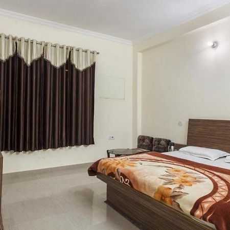Hotel Devi Mahal Катра Экстерьер фото