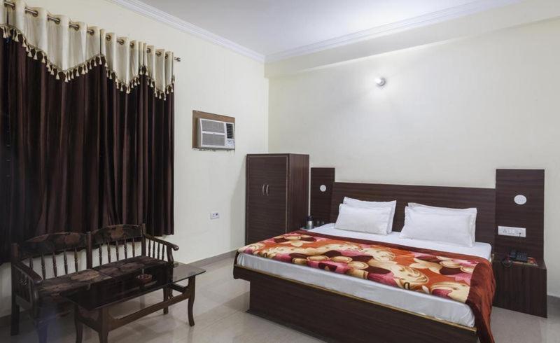 Hotel Devi Mahal Катра Экстерьер фото